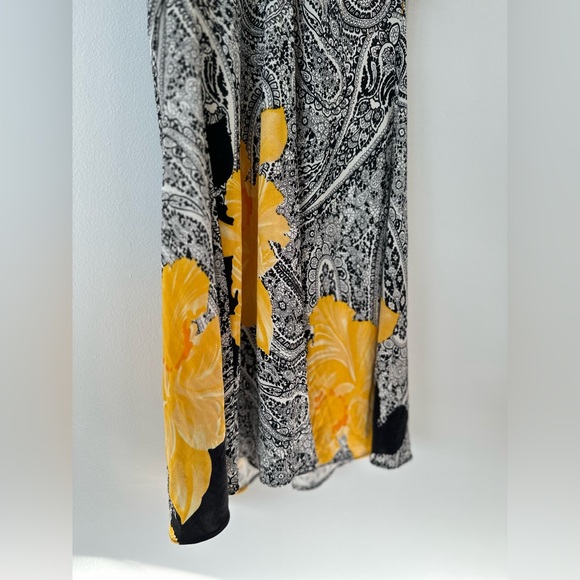 Sky Paisley Silk Sleeveless Dress with V-neckline and Empire Waist Size M - Picture 4 of 15